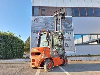 Four wheel front forklift Nissan FGDO2A30Q - 11