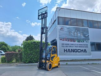 Four wheel front forklift Hangcha XE35i (CPD35-XEY2HA-SI)