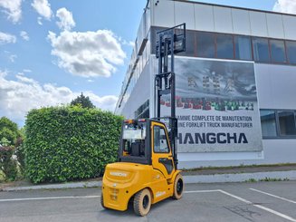 Four wheel front forklift Hangcha XE35i (CPD35-XEY2HA-SI)