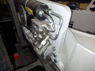 Roll clamps Cascade 13H-RCF-A110 R1 - 9