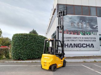 Four wheel front forklift Hangcha XE18i (CPD18-XEY2HA-SI) 