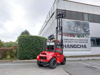 All-terrain forklift Hangcha TT18-4