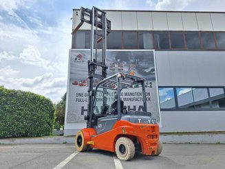 Four wheel front forklift Toyota 8FBMT50 - 10