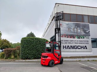 Four wheel front forklift Hangcha XF30D-2 (CPCD30-X2H7F1)