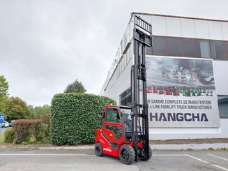 Four wheel front forklift Hangcha XF30D-2 (CPCD30-X2H7F1)