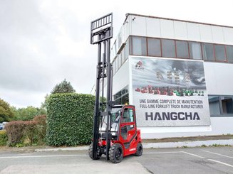 Four wheel front forklift Hangcha XF30D-2 (CPCD30-X2H7F1)
