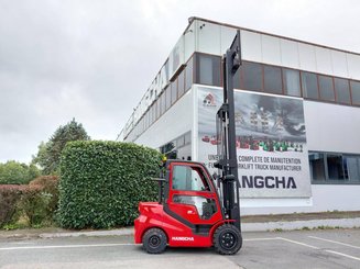 Four wheel front forklift Hangcha XF30D-2 (CPCD30-X2H7F1)