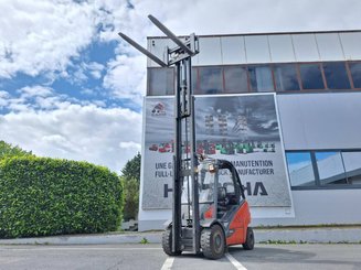 Four wheel front forklift Fenwick H30 T - 02 - 6