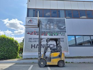 Four wheel front forklift Yale GDP18VX