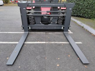 Four wheel front forklift Kalmar DCG250-12S