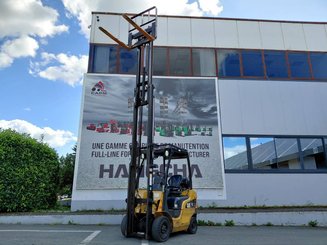Four wheel front forklift Caterpillar GP18N