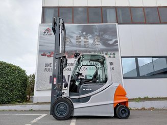 Four wheel front forklift STILL RX60-40