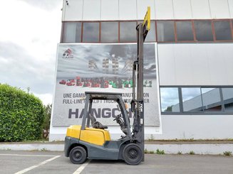 Four wheel front forklift TCM FD25T3
