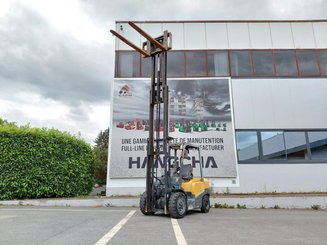 Four wheel front forklift TCM FD30T3
