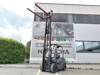 Four wheel front forklift TCM FD30T3