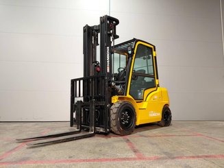 Four wheel front forklift Hangcha XE30Hi ( CPD30-XEY2H2-SI )