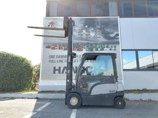Four wheel front forklift Yale ERP30VL