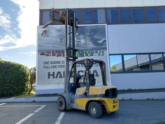 Four wheel front forklift Yale GDP35VX