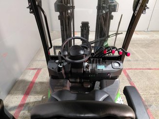 Three wheel front forklift Hangcha XC3-20i (CPDS20-XCY2G-SI)
