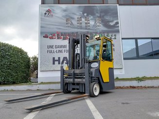 Multidirectional sideloader Combilift C4000