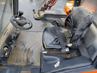 Four wheel front forklift Fenwick H30D
