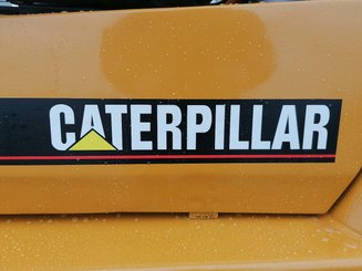 Four wheel front forklift Caterpillar GP40K - 16