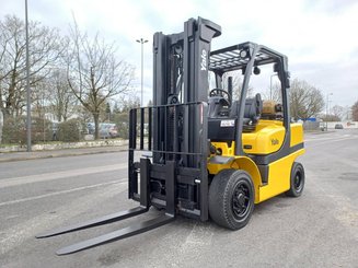 Four wheel front forklift Yale GLP40 VX