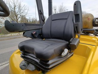 Four wheel front forklift Yale GLP40 VX