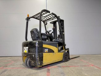 Three wheel front forklift Caterpillar EP18NT
