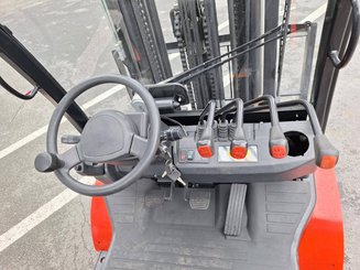 Four wheel front forklift Hangcha XF30G - 14