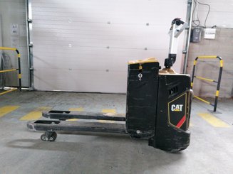 Pedestrian pallet truck Caterpillar NPP20N2R - 1