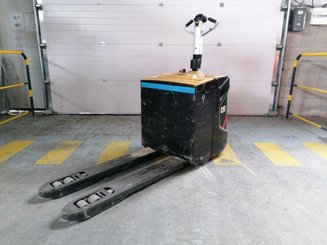 Pedestrian pallet truck Caterpillar NPP20N2R - 1