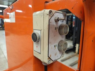 Vertical lift platform JLG TOUCAN DUO