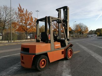 Four wheel front forklift Nissan EGH02A30U - 2