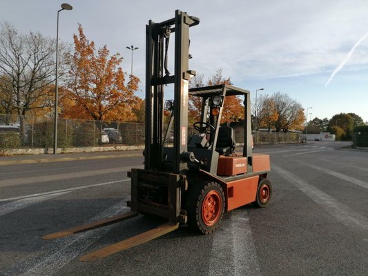 Four wheel front forklift Nissan EGH02A30U - 1