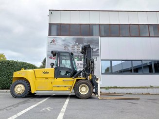 Four wheel front forklift Yale GDP160EC12