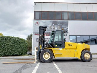 Four wheel front forklift Yale GDP160EC12