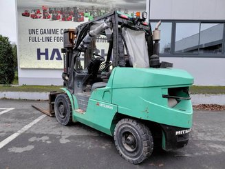Four wheel front forklift Mitsubishi FD50N