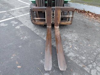 Four wheel front forklift Mitsubishi FD50N