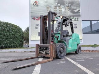 Four wheel front forklift Mitsubishi FD50N