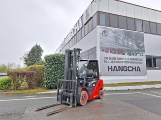Four wheel front forklift Hangcha XF25G