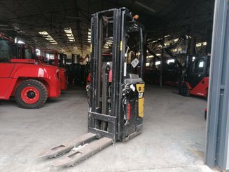 Stand-on pallet stacker Caterpillar NSR20N - 4