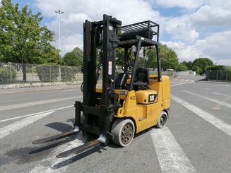 Four wheel front forklift Caterpillar GC45K - 3