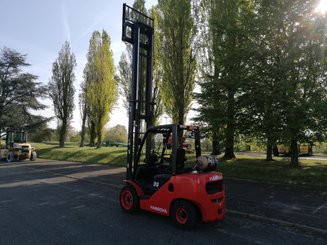 Four wheel front forklift Hangcha XF30G - 7