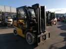 Four wheel front forklift Yale GLP40 - 3