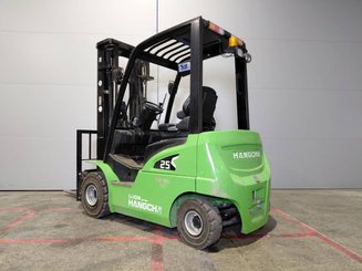 Four wheel front forklift Hangcha XC25i