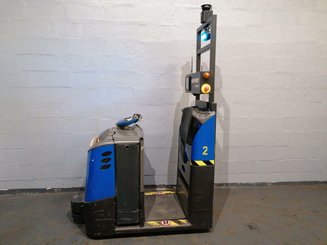 Industrial tractor Crown TC3000 - 1