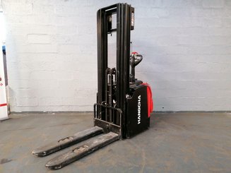 Stacker truck with folding platform Hangcha CDD16-AZ3S - 1