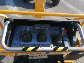 Articulated boom lift platform Haulotte HA16RTJ PRO