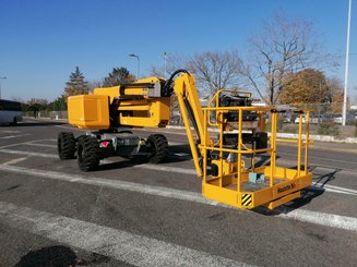 Articulated boom lift platform Haulotte HA16RTJ PRO